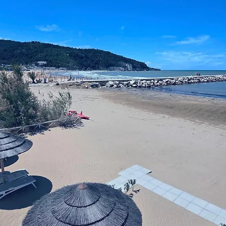 Marina Seaside *