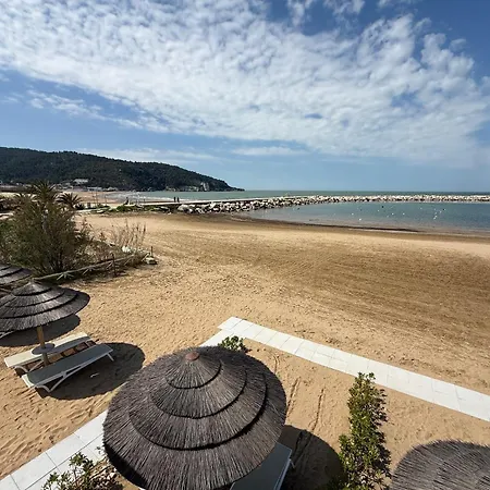 Marina Seaside Отель типа 