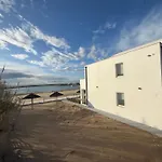 לינה וארוחת בוקר Marina Seaside
