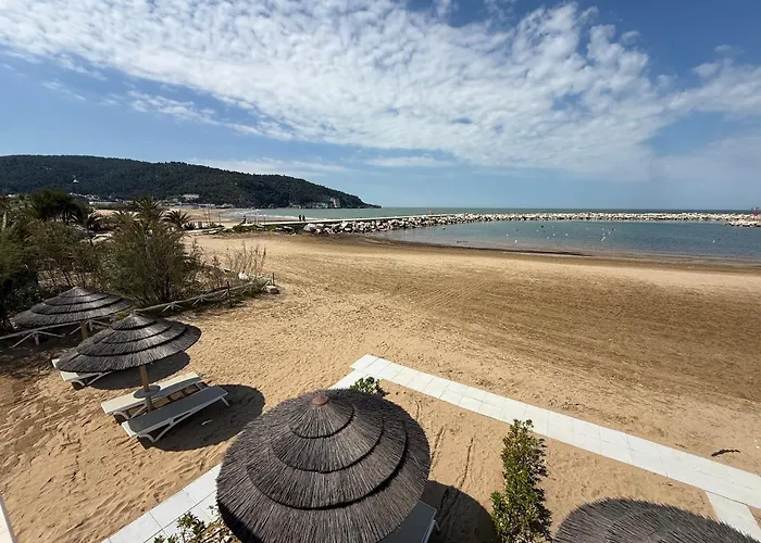 Marina Seaside Bed and breakfast